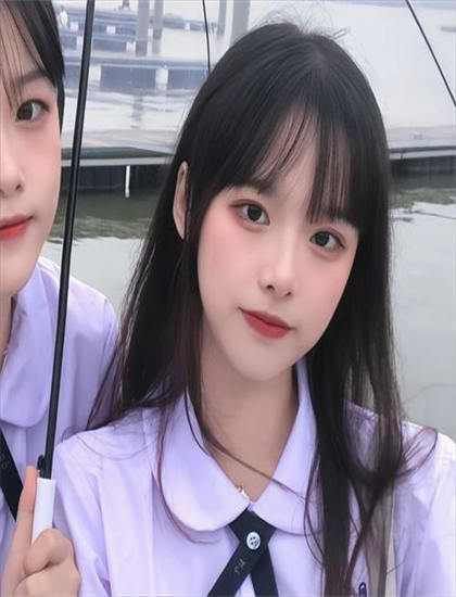 女子短视频刷到老公小三约会_高清视频大全_优衣库试衣间视频观看